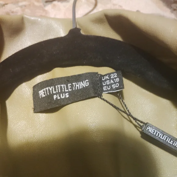 Pretty Little Thing Olive Green Women's Trench Coat Size 18 - Picture 3 of 7